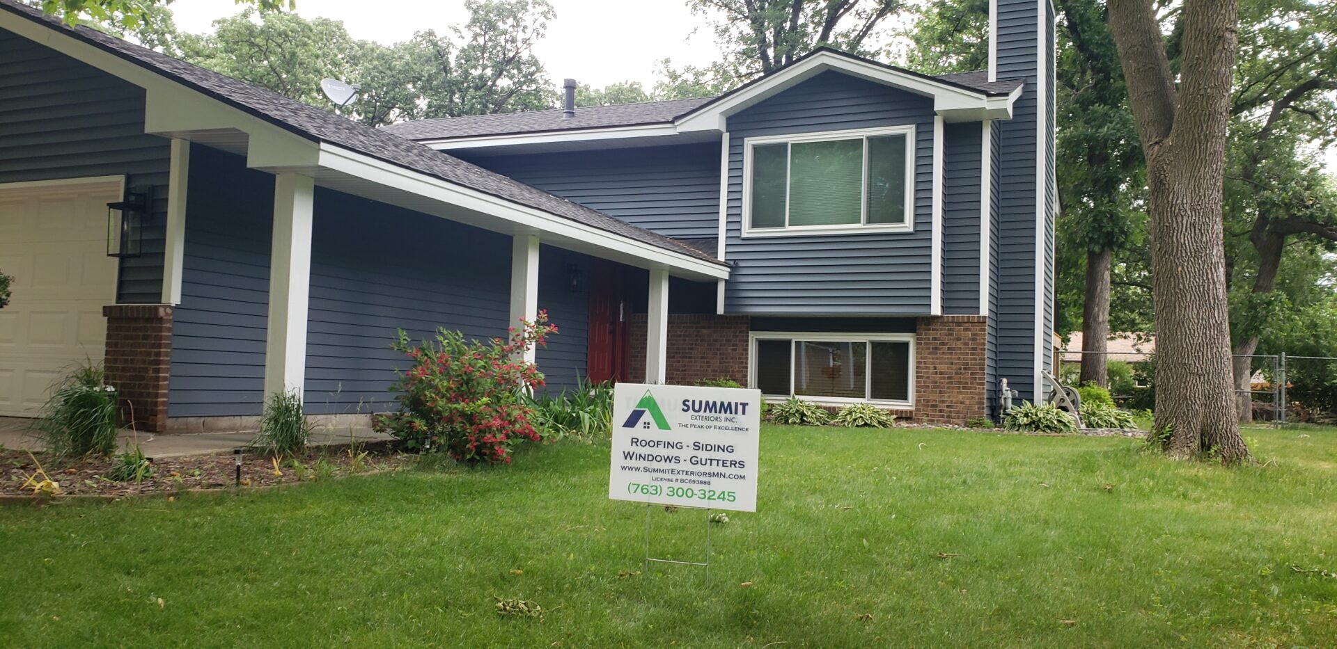 Midnight Blue - 11212 Xenia Ave N Champlin (1)